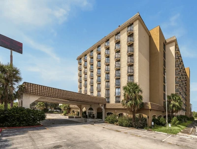 243 Rooms Closed property In Houston