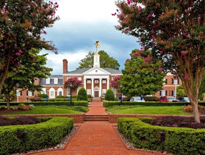 Virginia Crossings Hotel & Conference Center