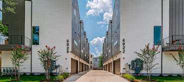 6028 Lewis St, Dallas, TX 75206